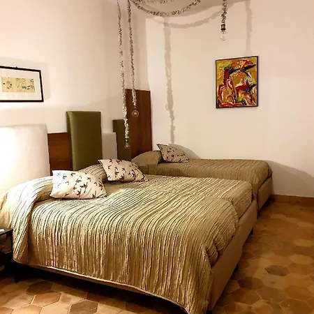 Agliastro Farm stay *